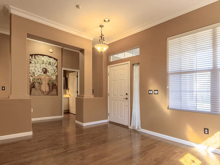 10231 Wolf Ridge Way — Photo 13