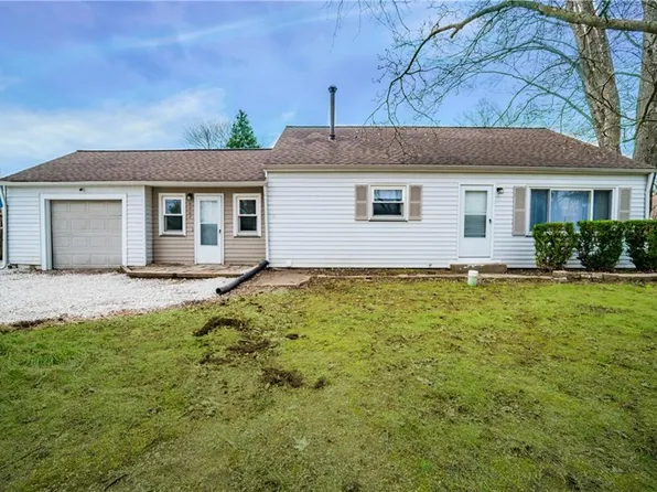 9907 Dupont Ave, Columbia Station, OH 44028