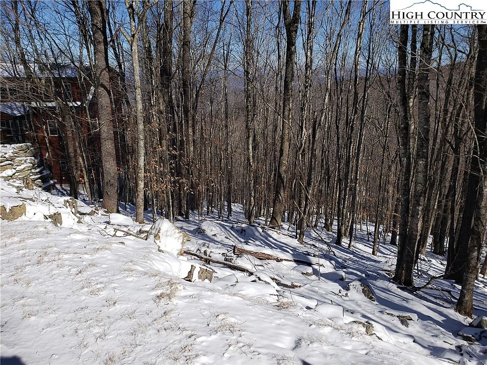 2nd image of 149 W Blueberry Lane
