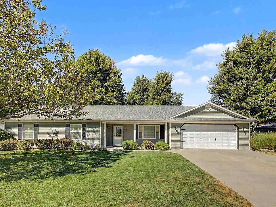 1st image of 3842 Fox Ridge Dr