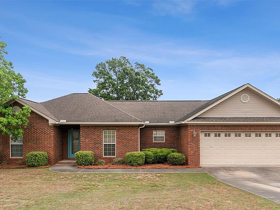 2nd image of 116 Cristy Ln