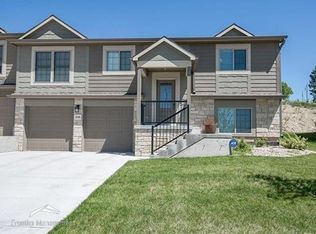 2120 Little Kitten Ave, Manhattan, KS 66503