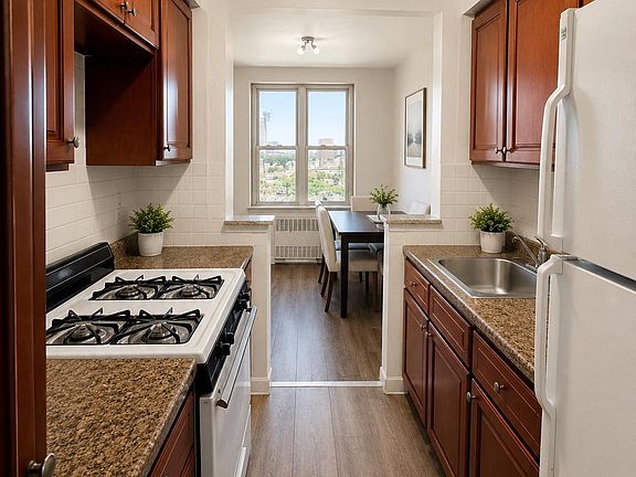 3rd image of 86-16 60th Avenue #6H