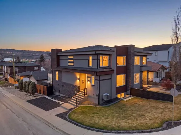 2227 SE 47th St NW, Calgary, AB T3B 6E1