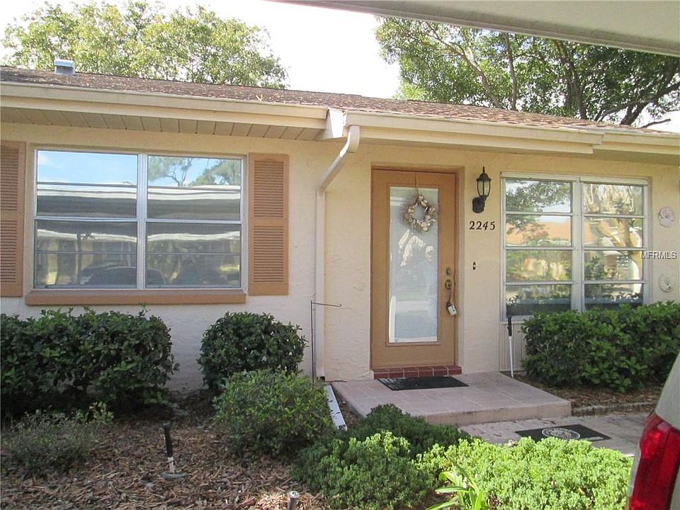 1st image of 2245 Grenadier Dr