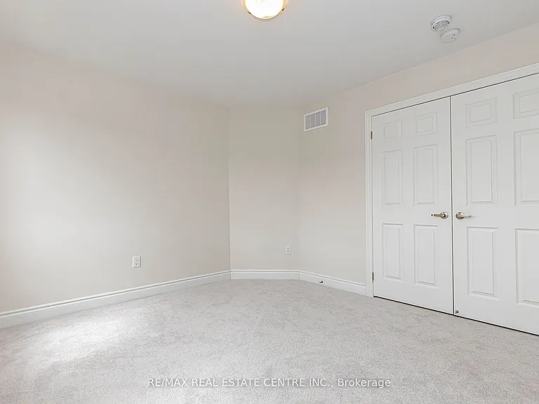 3 Marvin Ave — Photo 38