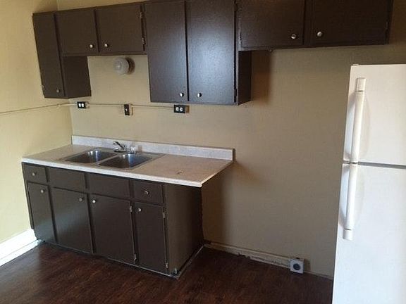 5th image of 1701 E 29th St APT 3