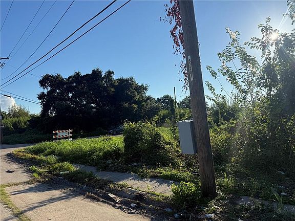 4th image of 3239 Johnny Jackson Jr Blvd