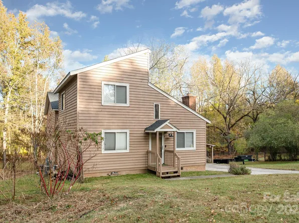 6013 Tall Tree Ln, Harrisburg, NC 28075