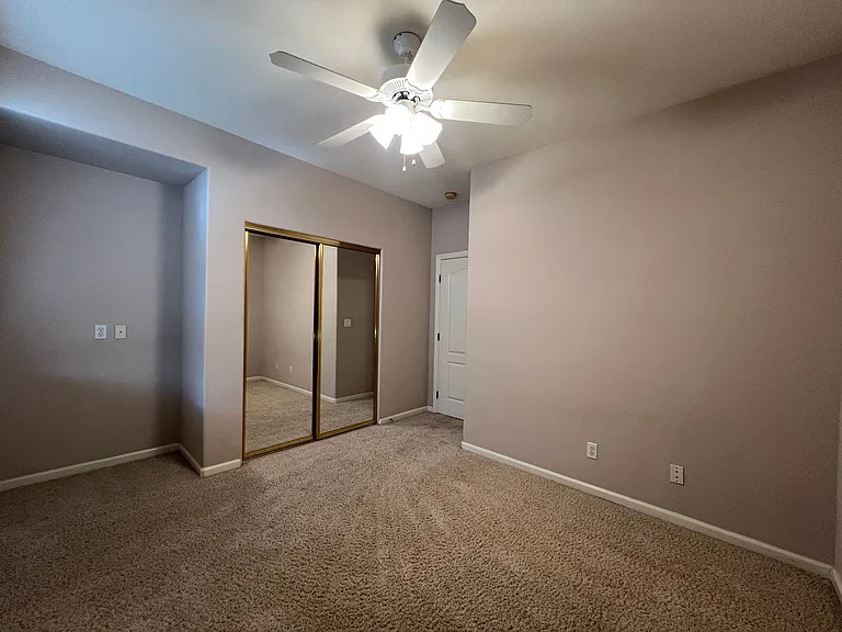 2456 E Marquise Ct — Photo 10