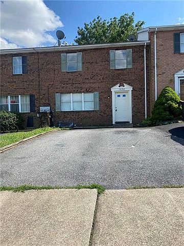 1st image of 1650 Angela Dr