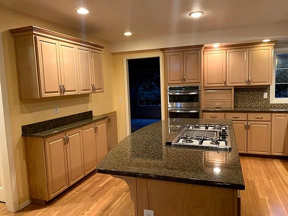 4th image of 14910 18th Ln SE