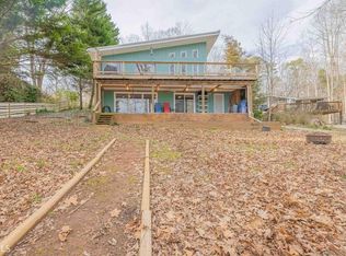281 Chateau Dr, Lavonia, GA 30553