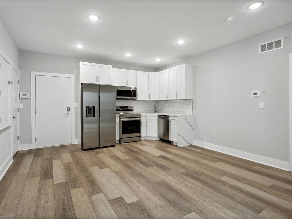 1st image of 2125 E Norris St #2