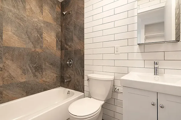 Rented by Compass | media 21