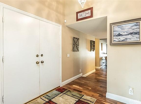 4th image of 4684 Madera Dr
