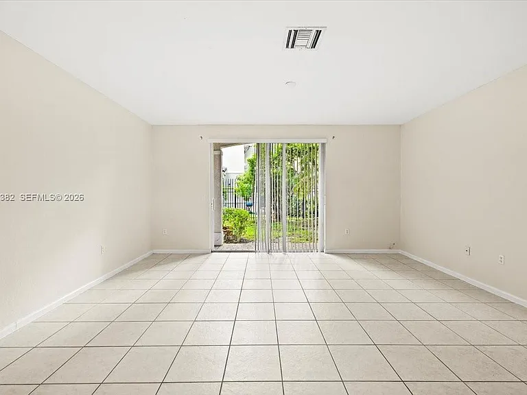 2779 SW 82nd Ave #105 — Photo 7