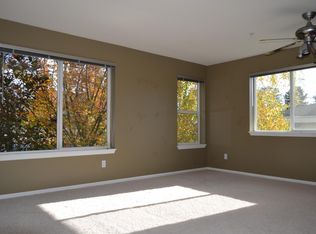 10511 Midvale Ave N APT 201, Seattle, WA 98133