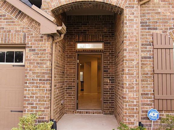 2nd image of 12615 Amaurot Ln