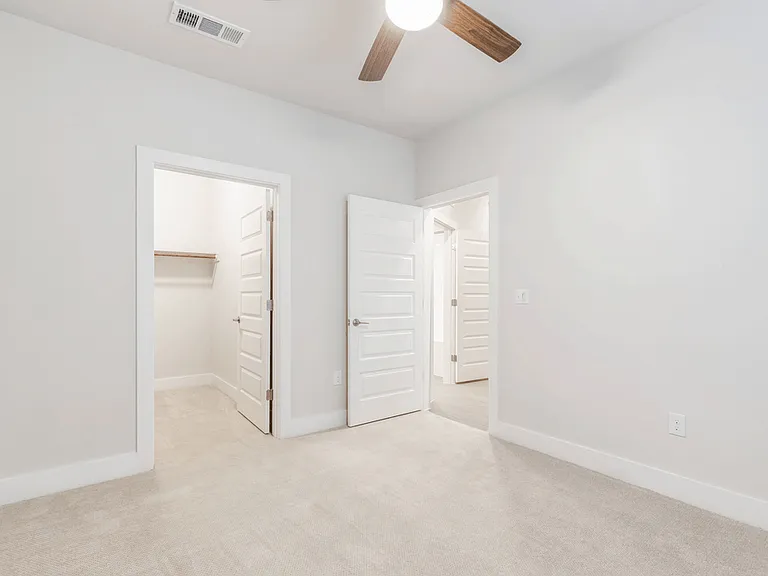 East Vue Ranch Apartments — Photo 74