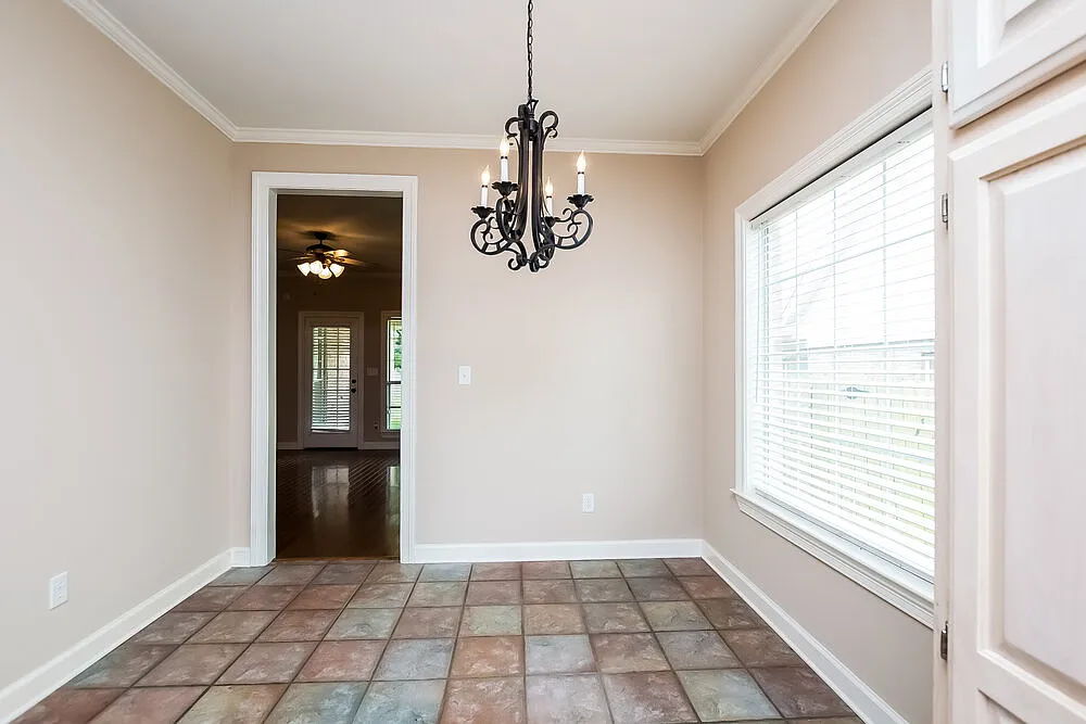 4 bed, 3.0 bath, 2179 sqft, $2,255 — Photo 3