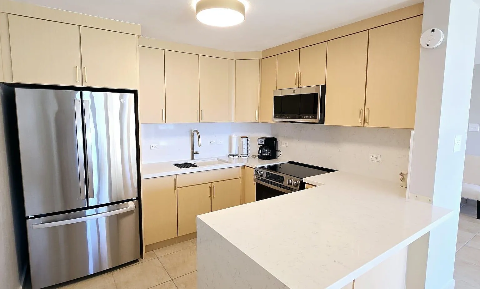 2 bed, 2.0 bath, 1200 sqft, $2,500 — Photo 3