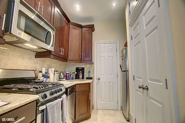 Rented by Citi Habitats | media 9