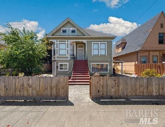 1st image of 725 Louisiana Street