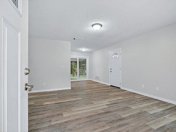 5th image of 4510 W Madison St