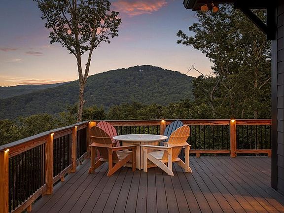 4th image of 1722 High Summit Dr