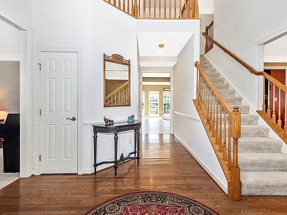 4th image of 11238 Suffolk Dr