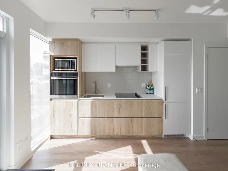 319 Jarvis St #2203 — Photo 10