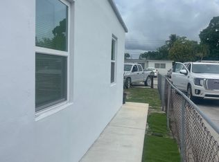 471 E 63rd St, Hialeah, FL 33013