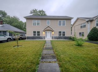 51 Greenwich Dr, Bergenfield Boro, NJ 07621