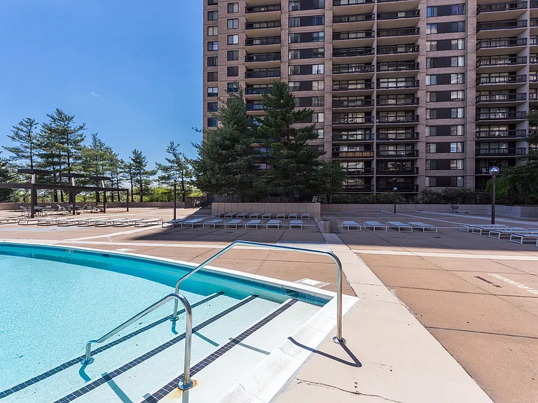 3701 S George Mason Dr #503N — Photo 35