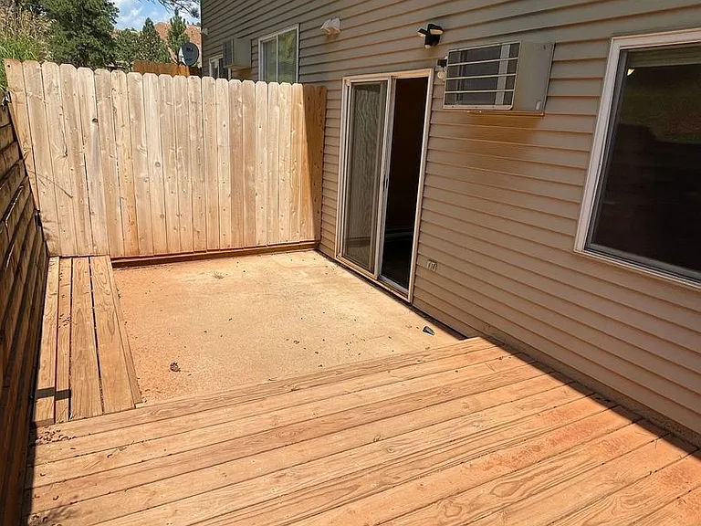 1801 Red Dale Dr — Photo 16
