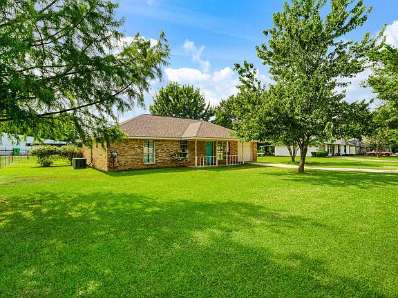 3rd image of 4405 County Road 42600