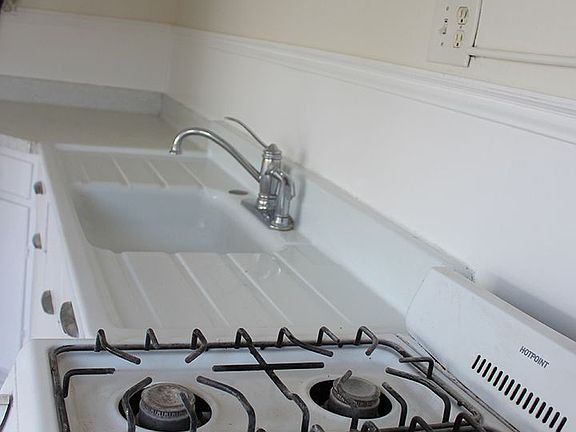2nd image of 622 Lime Ave #A