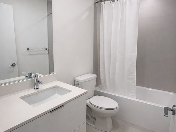 3rd image of 89 Church St #1202