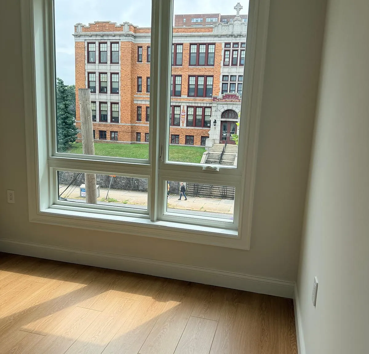 2 bed, 723 sqft, $3,100 — Photo 4