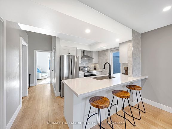4th image of 106 Petra Way #3