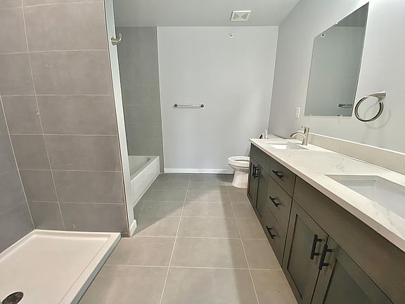 4th image of 51348 Ashbury Ct