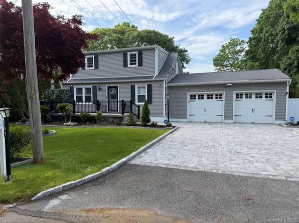147 Baybright Drive E, Shirley, NY 11967