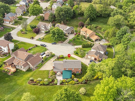 4th image of 6005 Pilgrim Ct