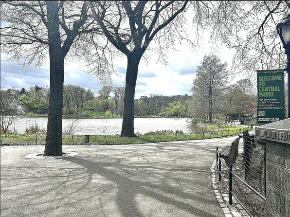 21 Central Park North image 1 of 11