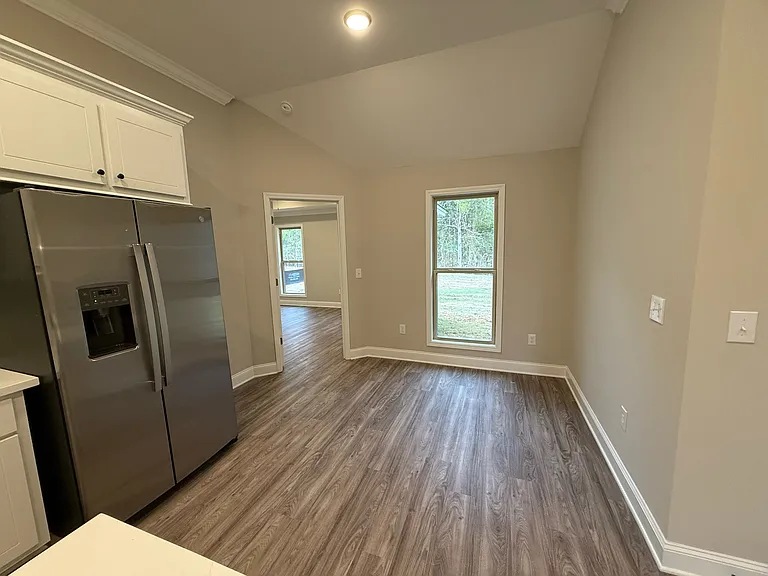 546 Patrick Farms Dr — Photo 6