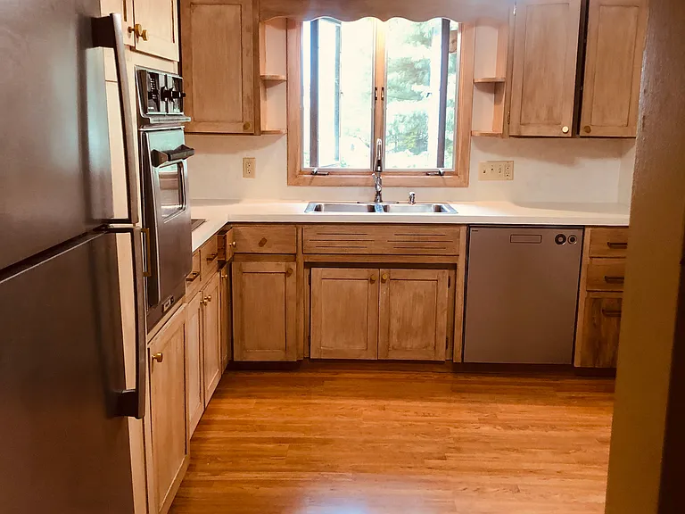 3112 Belmont Ave — Photo 5
