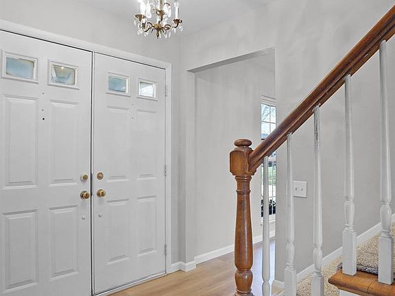 3rd image of 13016 Montmartre Dr