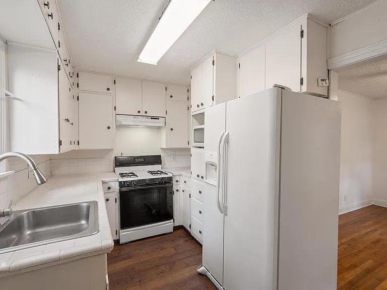 4616 E Cesar Chavez St #1 — Photo 7