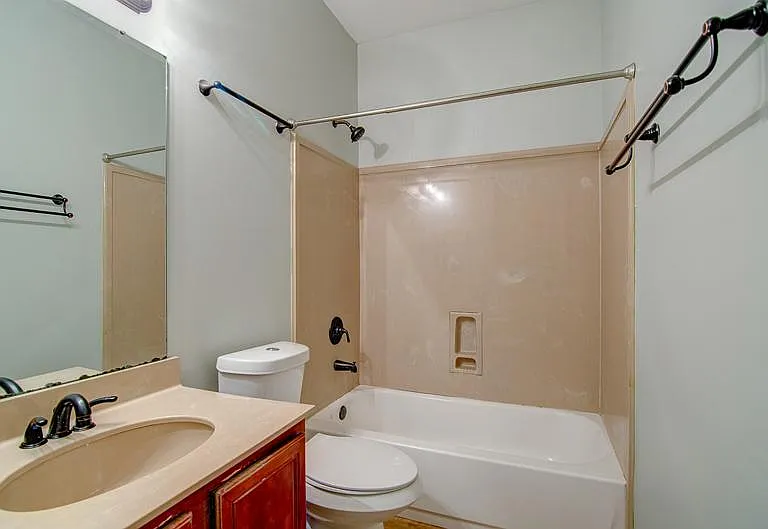 1548 Wynne Rd — Photo 10